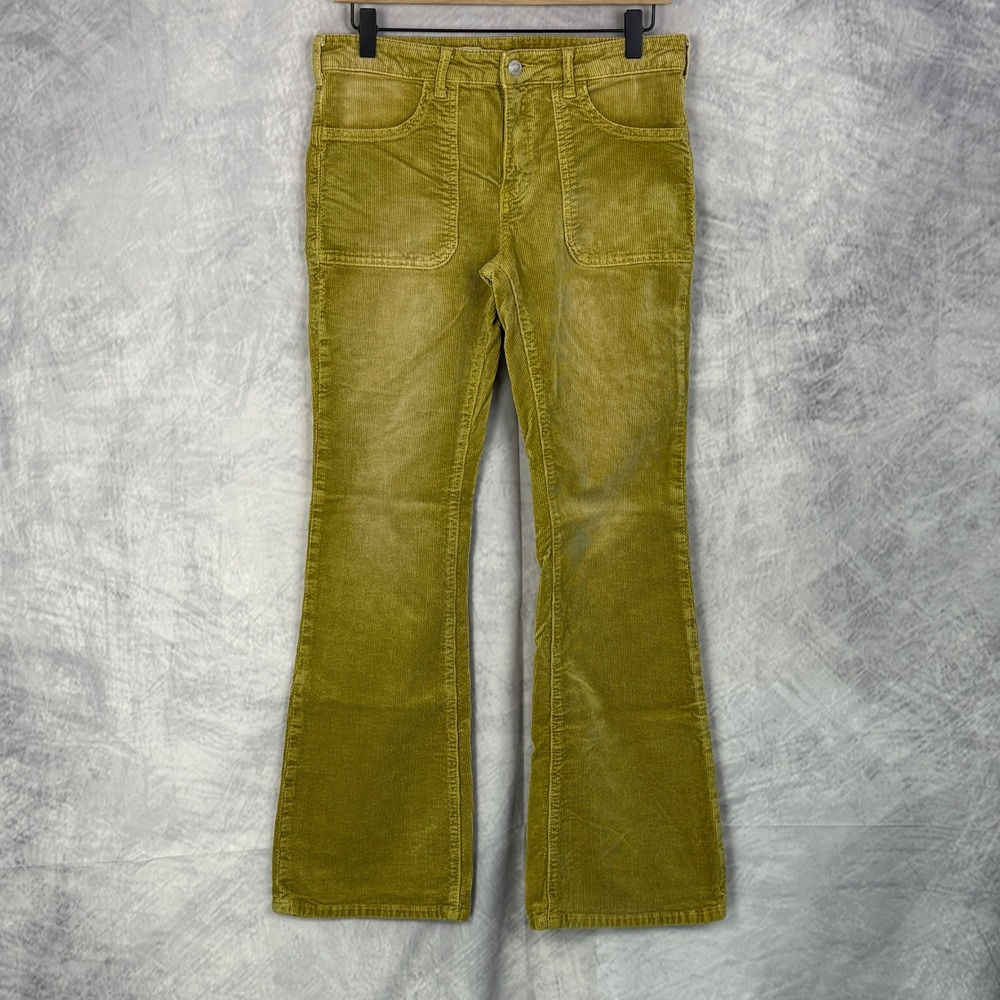 Pilcro Icon Women's Boot Cut Corduroys in Olive Green